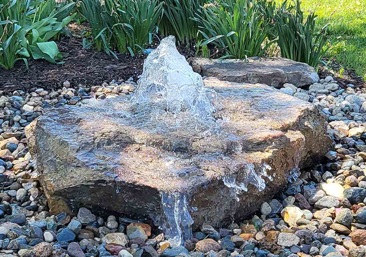 Bubbling Rocks - Swan Water Gardens 
